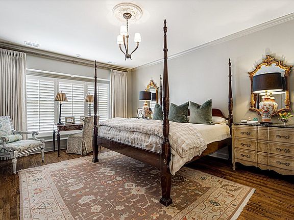 5th image of 485 River Ridge Cv