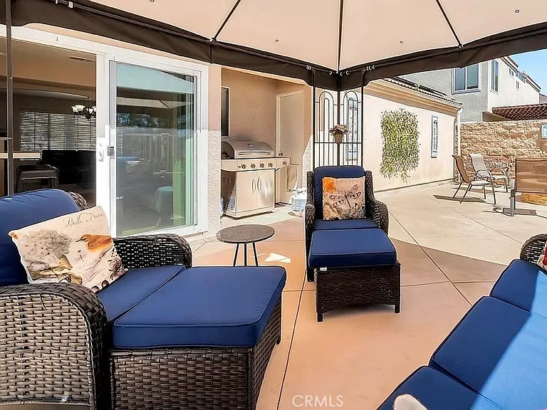 34 Santa Monica St — Photo 22