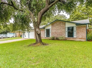 4201 Firethorn Dr, Arlington, TX 76017