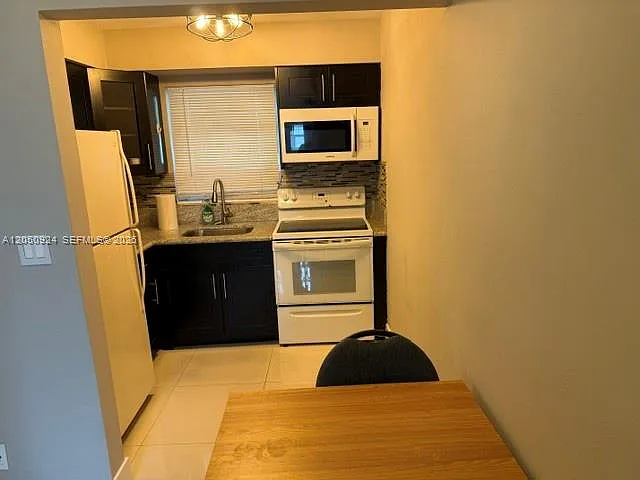 1 bed, 1.0 bath, 750 sqft, $1,750 — Photo 3