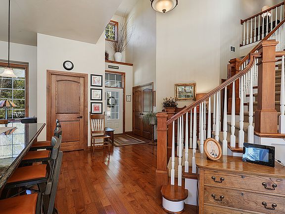 5th image of 7040 Pinestraw Dr Unit 1