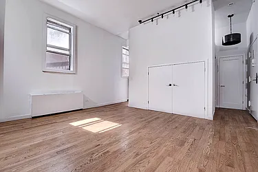 Rented by Urbane Brokerage