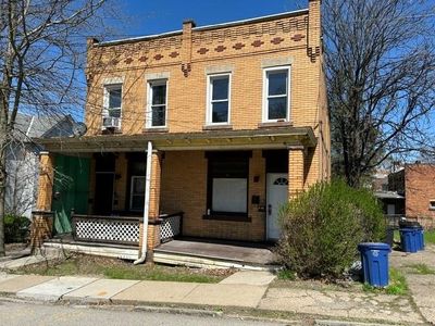 3134-3136 Huxley St, Pittsburgh, PA, 15204
