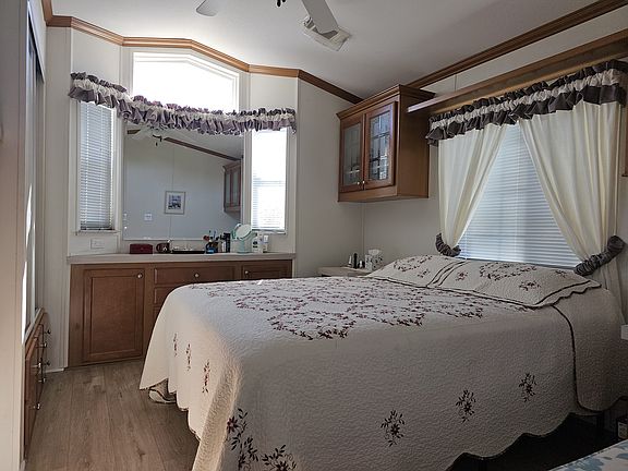 3rd image of Site 442 6233 Lowery St #442