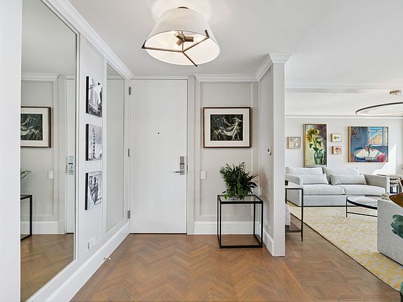 3rd image of 1110 N Lake Shore Dr APT 27S