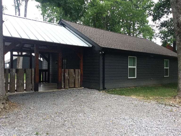 132 Retreat Ln — Photo 18