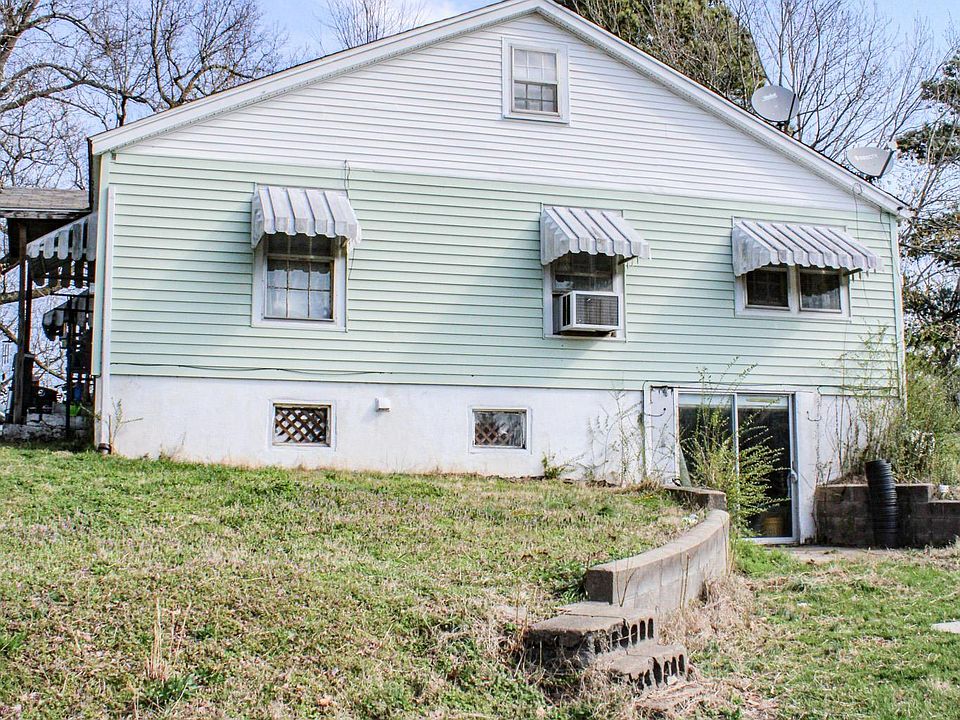 42 Middle St, Bardwell, KY 42023 Zillow