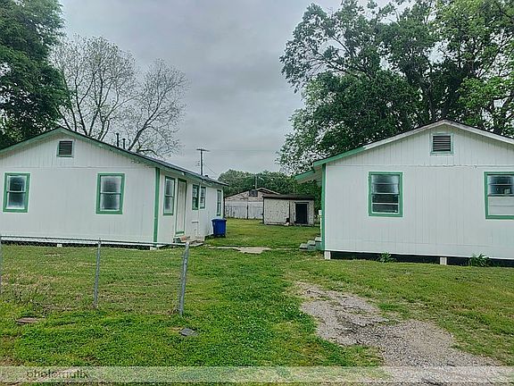 2nd image of 4112 Miles St