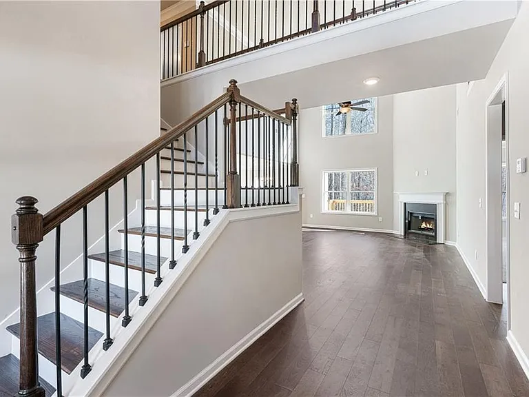 5714 Ridgewater Cir — Photo 4