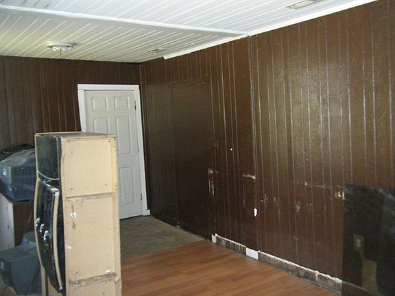 3rd image of 2751 Alexandria St