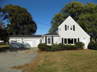 92 Wood St, Somerset, MA 02726