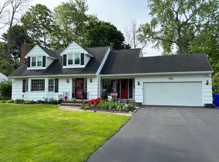 45 Baxter Dr, Rochester, NY 14626