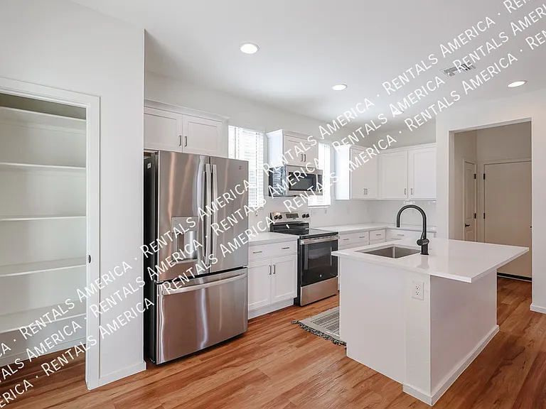16875 N 12th St #33 — Photo 18