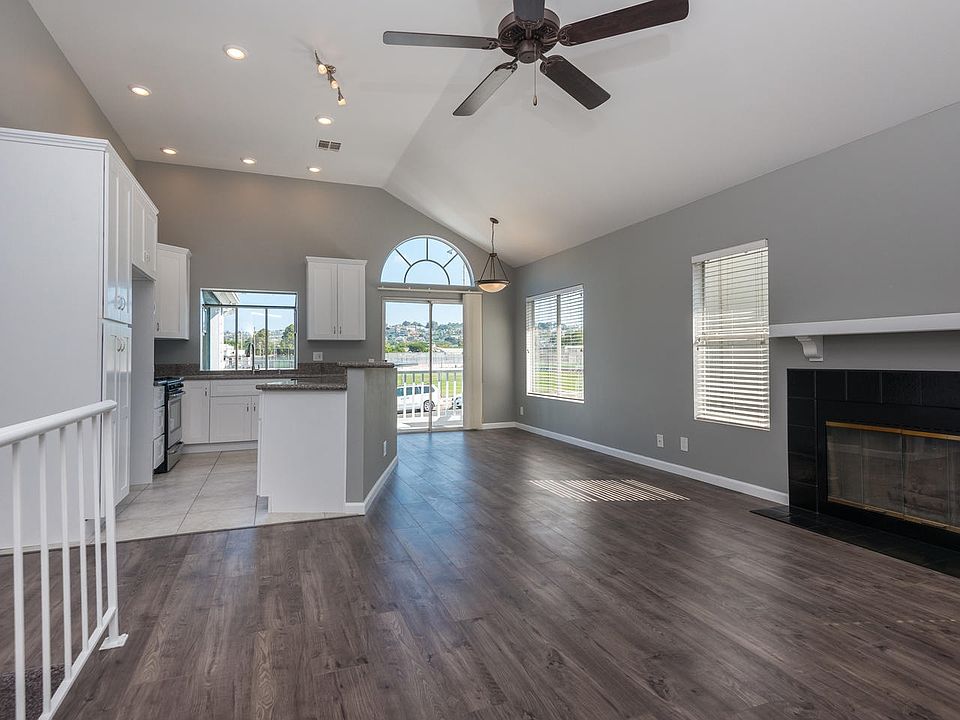 1st image of 1421 Felspar St APT 1
