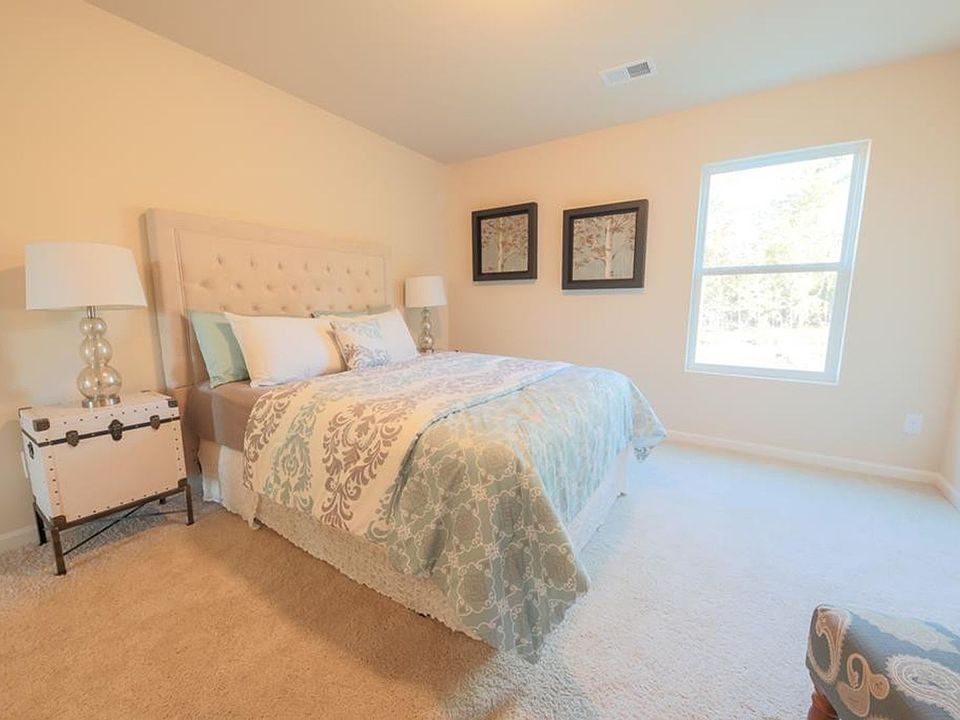 1st image of 5036 Vine Ln