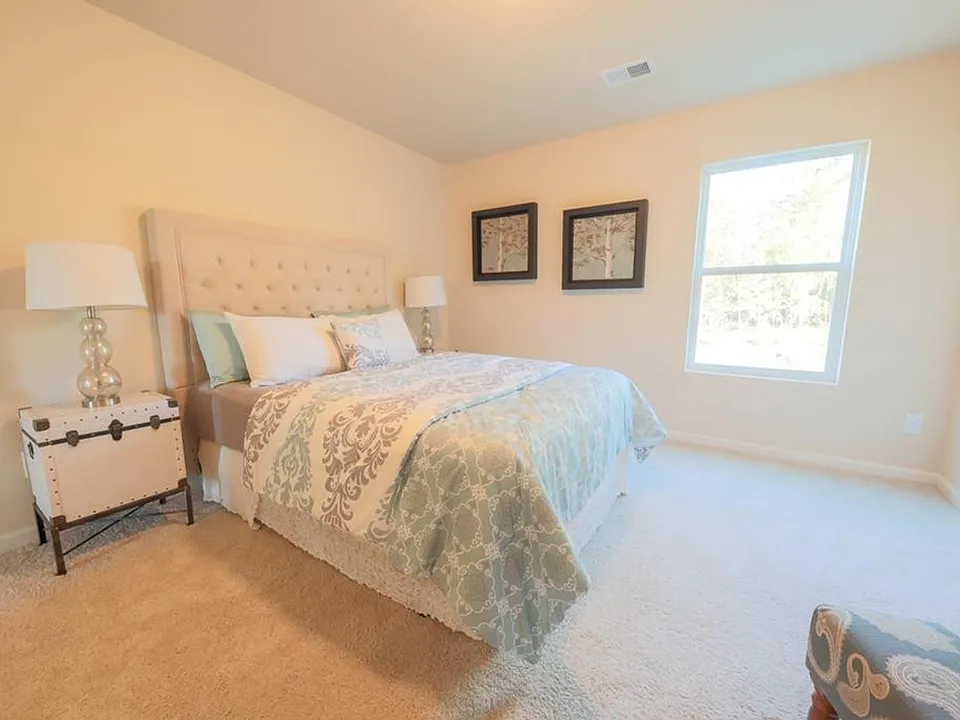 5036 Vine Ln