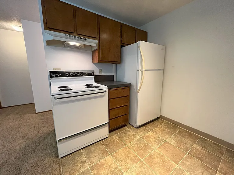 Lovely Main Level 1 Bedroom! Bike storage and 1 assigned parking space included! — Photo 5