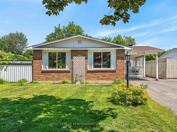 2179 Erinbrook Cres, Ottawa, ON K1B 4J7