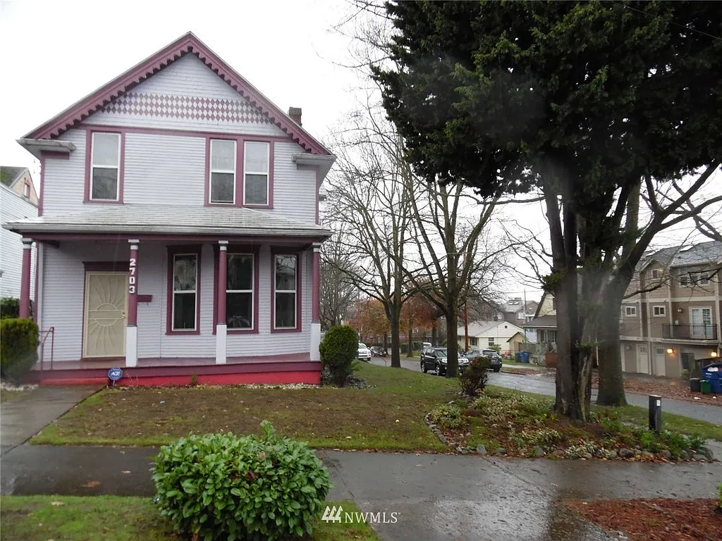 2703 E Yesler Way photo 1