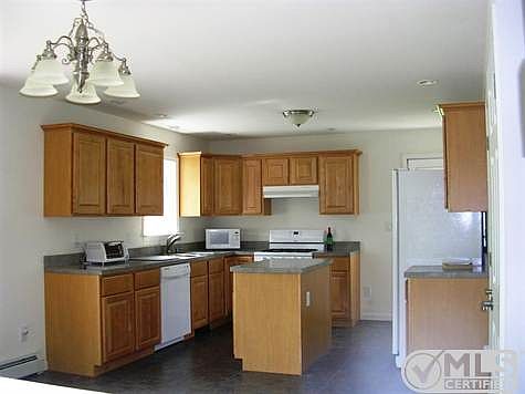 5th image of 8 La Fera Pvt Ln
