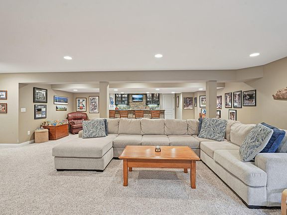 4th image of 1528 Southcross Dr
