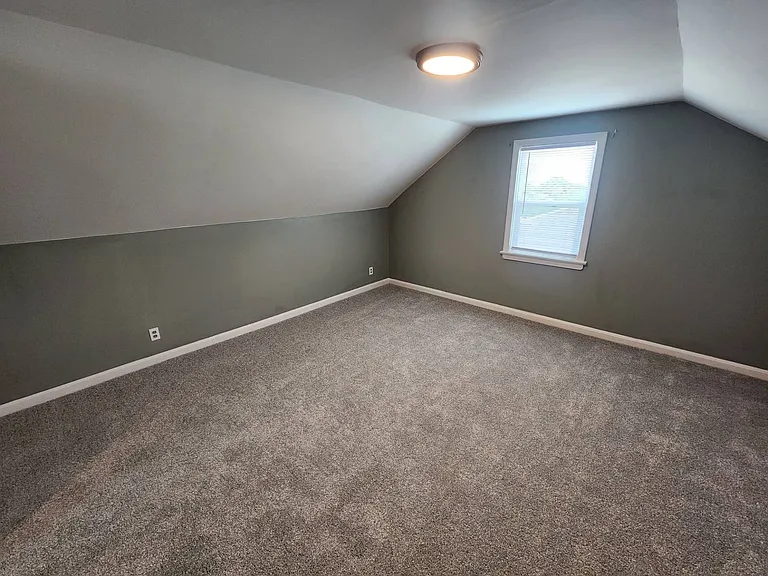 2506 Torrington Ave — Photo 22