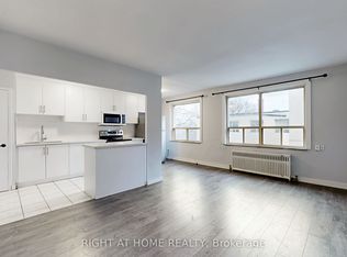 896 Eglinton Ave E #308, Toronto, ON M4G 2L2