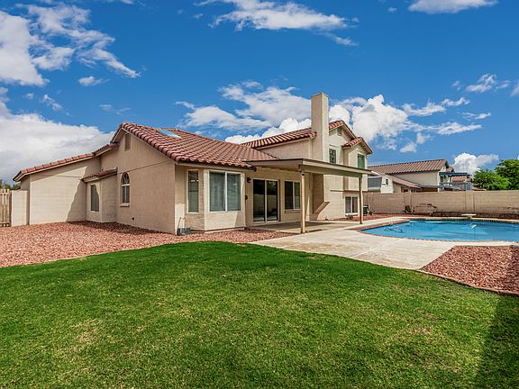 4th image of 6125 W Desert Cove Ave