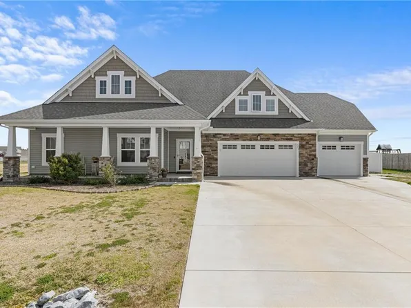 111 Gander Dr, Moyock, NC 27958