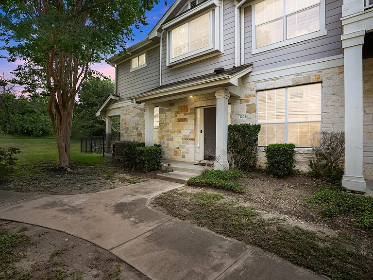 1900 Scofield Ridge Pkwy #1203 — Photo 1