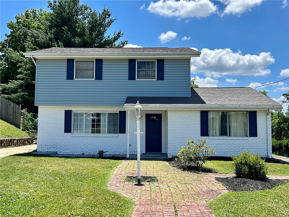 1st image of 126 Hereford Dr N
