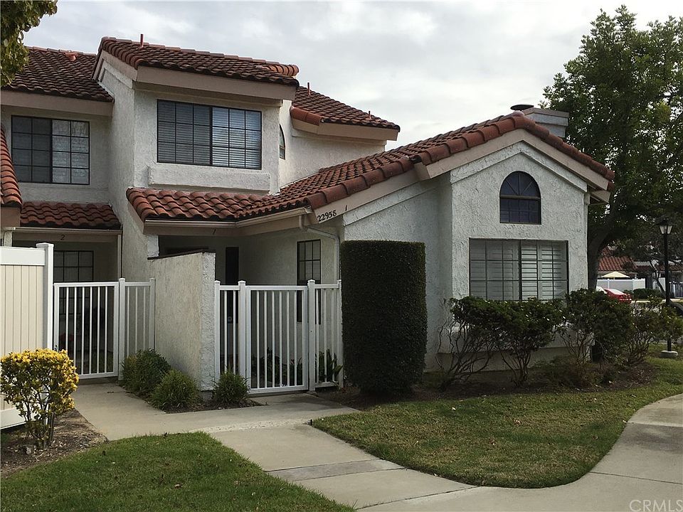 1st image of 22958 Estoril Dr Unit 1