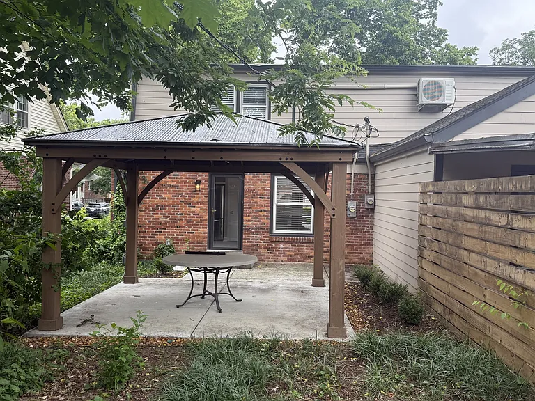 2815 Acklen Ave — Photo 3