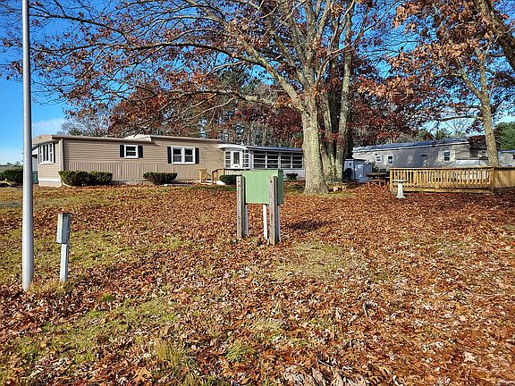 5th image of 53 Sycamore Dr