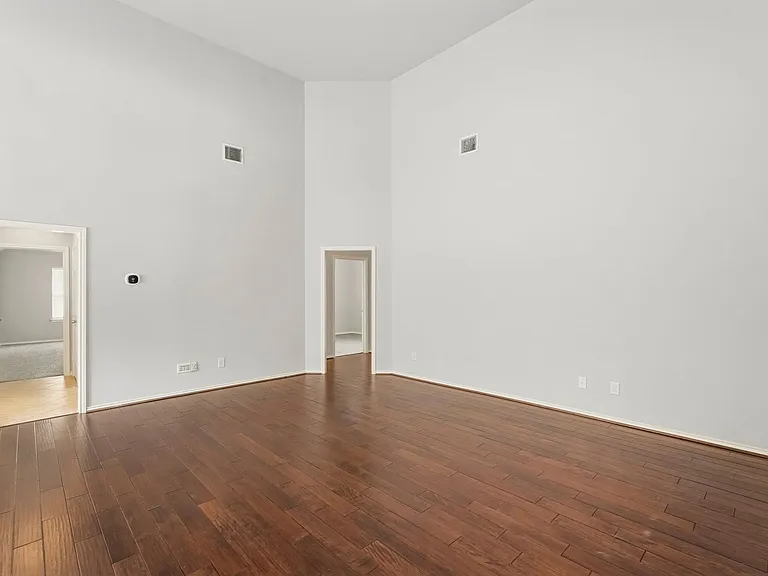 11914 Manasses Springs Ln — Photo 12