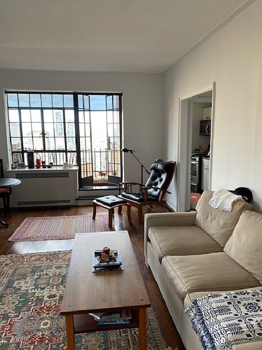 1st image of 10 Park Ave #27J