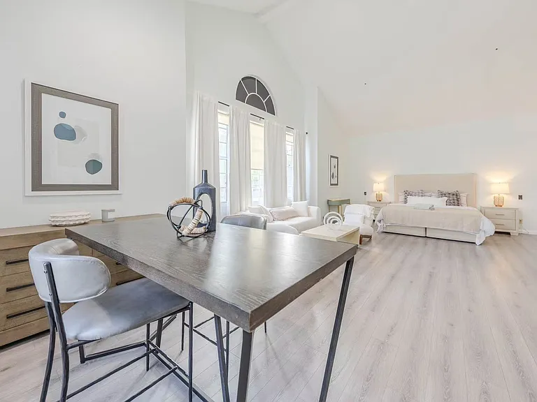 1209 Midwickhill Dr — Photo 31