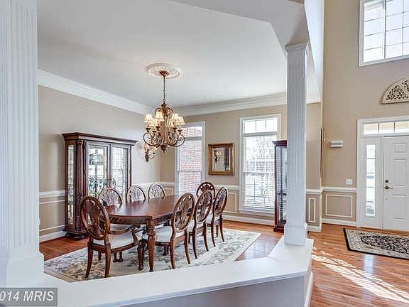 4th image of 5564 Shawbrook Ct