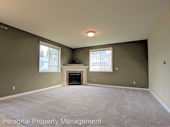 4th image of 4516 NE 102nd St