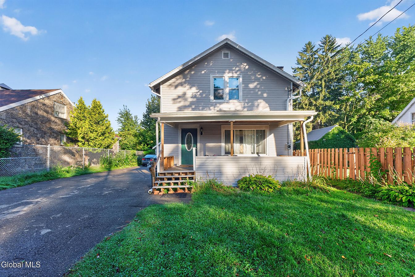 1st image of 209 Swan Street