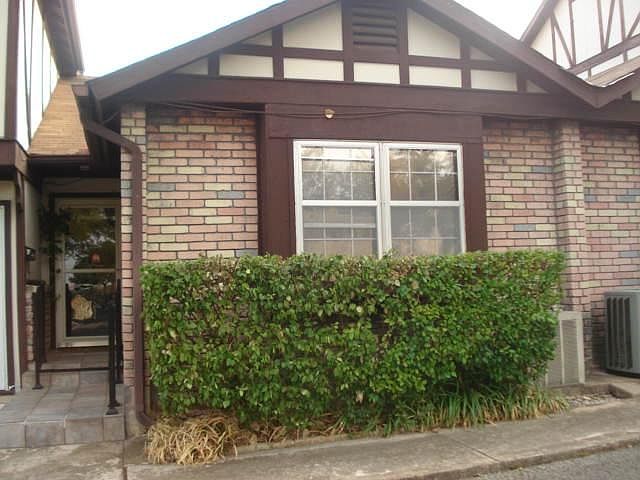 1st image of 3447 Greystone Dr