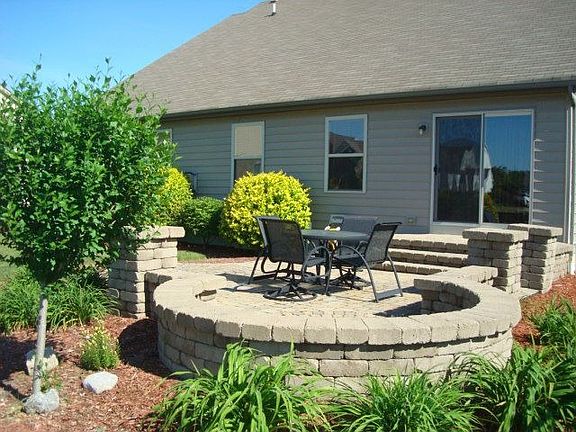 4th image of 2765 Longridge Way