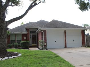 710 Avery Dr, Sugar Land, TX 77479