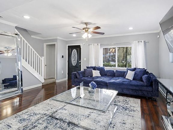 4th image of 5528 Belle Ave