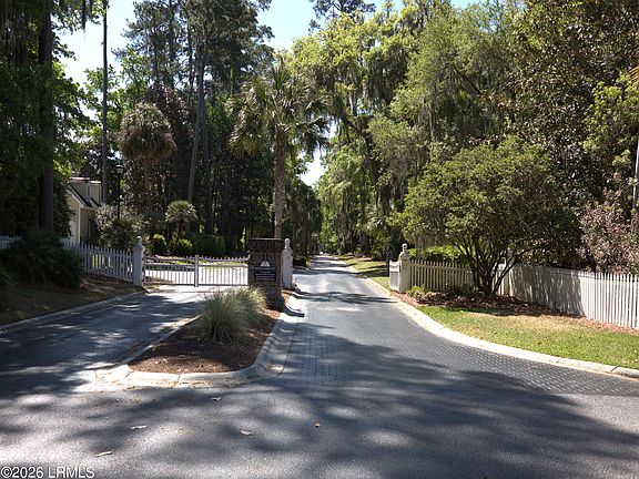 2nd image of 107 Palmetto Place