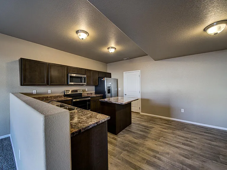 7685 Forest Meadows Ave — Photo 4