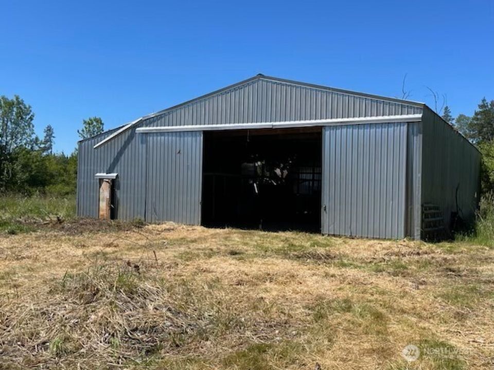 320 Pine Tree Road, Toledo, WA - View 2