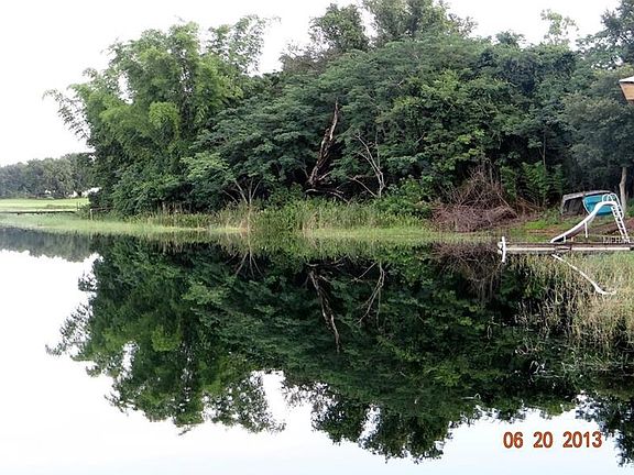 2nd image of Acacia Walk