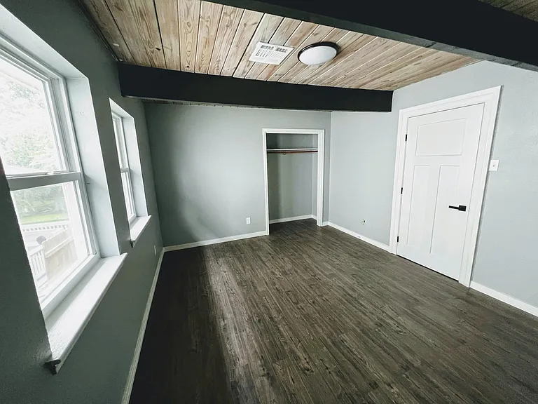 3524 Calhoun St — Photo 26