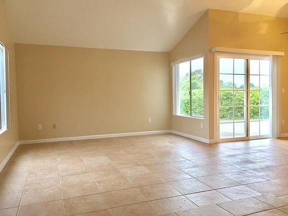 3rd image of 7068 Lipmann St